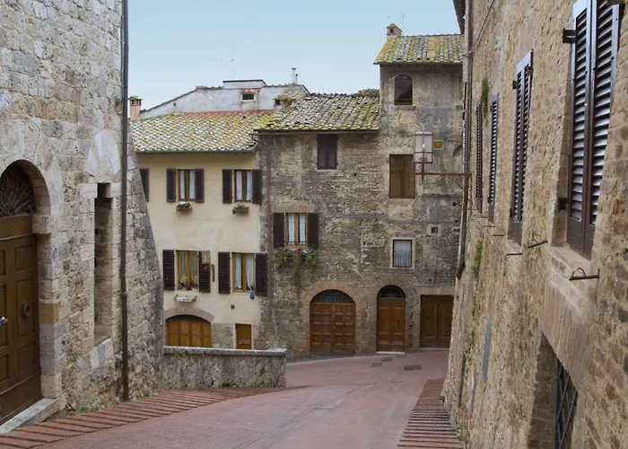 Il Prunello - Casa Tra Le Torri Lägenhet *