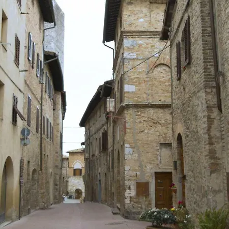 Il Prunello - Casa Tra Le Torri Appartement *